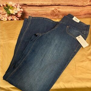 NWT Style & Co Bootcut Pull-On Jeans Dark Wash Size Small